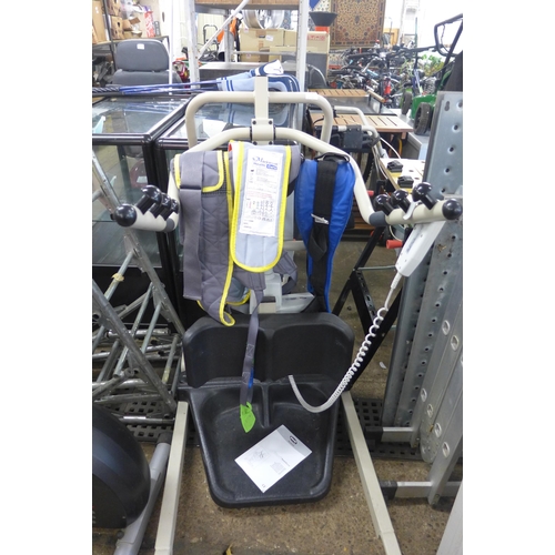 2415 - Invacare Reliant 350 Mackworth-type Mobility hoist (stand assist) with mixed size and weight rating ... 