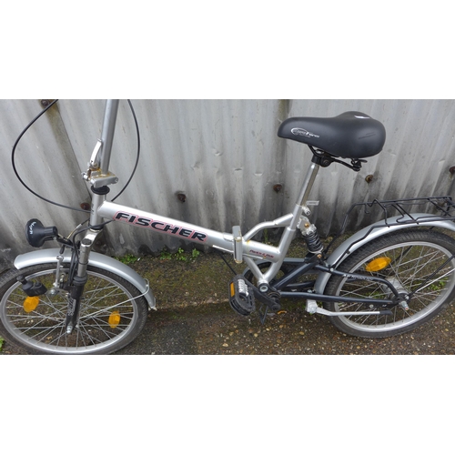 2440 - Fischer 3-gear folding bike/bicycle