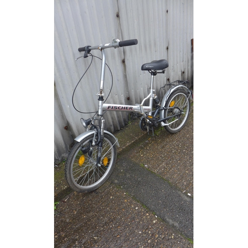 2440 - Fischer 3-gear folding bike/bicycle