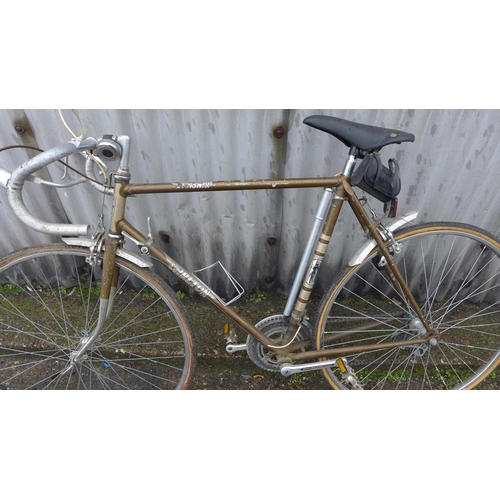 2441 - Carlton retro racing bike/bicycle