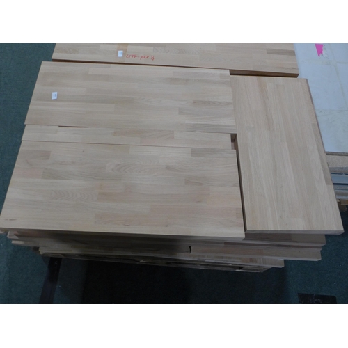 3036 - Half Pallet Of Mixed Cut Solid Oak Off Cuts * This lot is subject to VAT