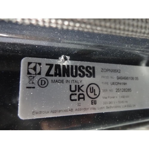 3135 - Zanussi Single Pyrolytic Oven - Damaged Door (H589xW594xD568) (model no:- ZOPNX6X2), original RRP £3... 