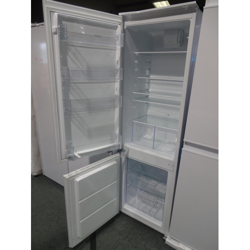 3169 - Zanussi 70/30 Fridge Freezer - Frost Free (H1772xW540xD549) - model no:- ZNHN18FS1, original RRP £56... 