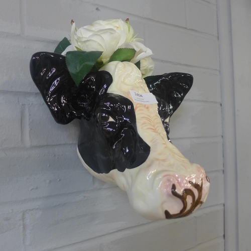 1305 - A handpainted ceramic Friesian cow head wall sconce H20cm (SD2909)