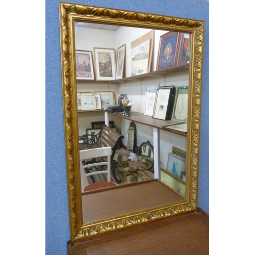 363 - A gilt framed mirror