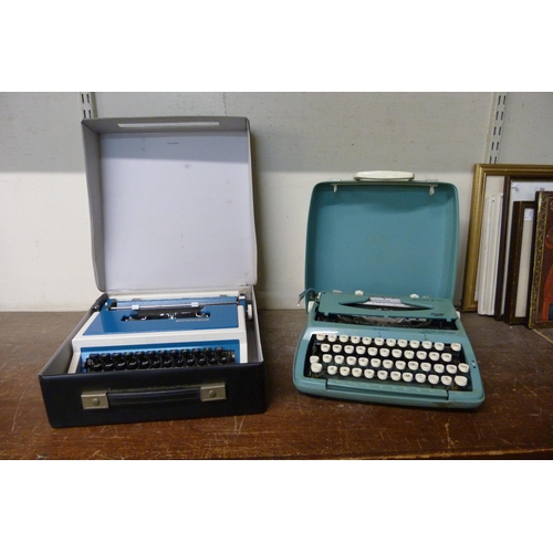 367 - A vintage Smith-Corona typewriter and an Underwood 315 typewriter