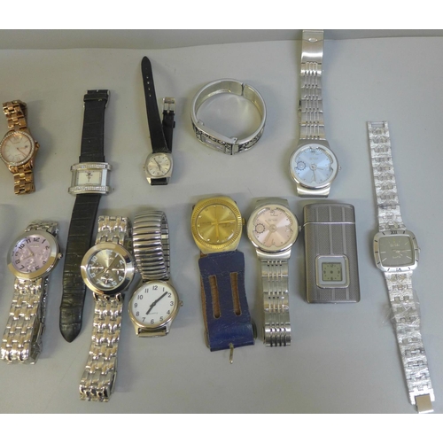 624 - A collection of lady's and gentleman's wristwatches (17)