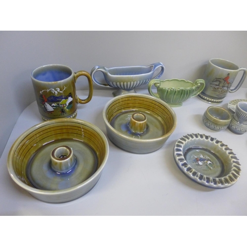 648 - Fourteen items of Irish Wade ceramics