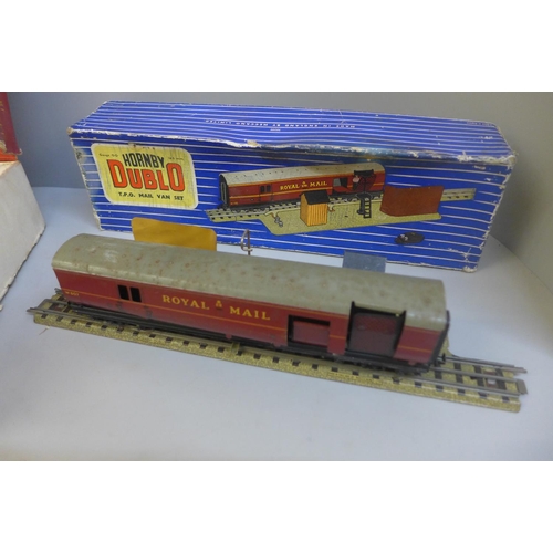 734 - A Tri-ang Railways station set and a Hornby Dublo Royal Mail van set