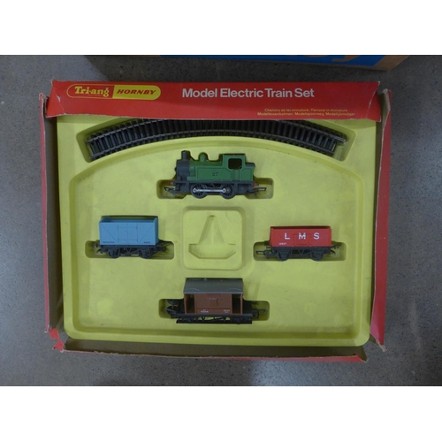 756 - A collection of Triang-Hornby model rail