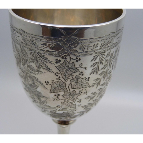 800 - A Victorian silver goblet, London 1882, 100g