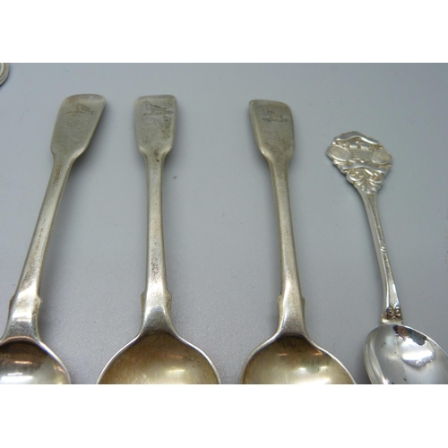 844 - A set of six George III silver forks, London 1798, eleven silver spoons and one other spoon, 526g