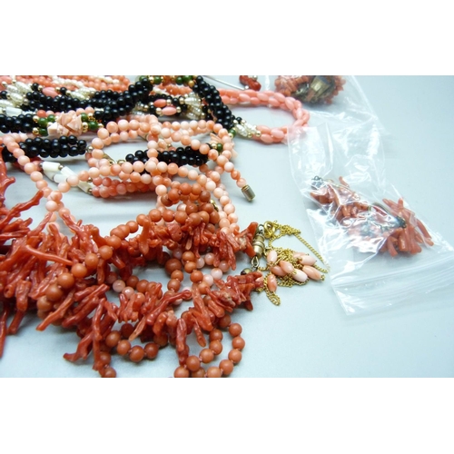 871 - Coral set jewellery