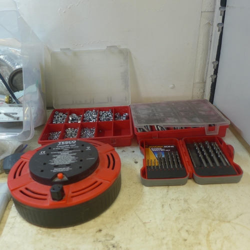 2034 - Tool bag and 2 sorting trays containing screws, nuts and bolts, 10mtr extension reel and other tools... 