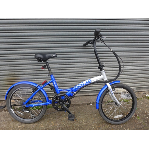 2475 - E-Life folding bicycle - Police repossession