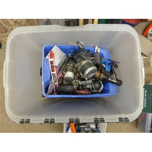 2486 - Job lot of approx 50 fishing items: reels, rods, rod bags, large qty. of mixed line, hooks, pole hol... 