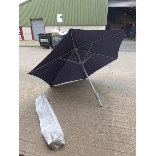 2506 - Approx 3mtr wind up parasol in case