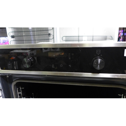 3043 - Zanussi single oven * This lot is subject to VAT (383-78)