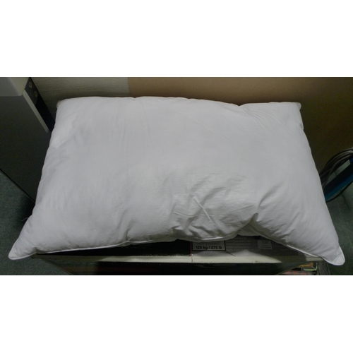 3147 - Two Hotel Grand Down Roll Jumbo Pillows (286-132) * This lot is subject to VAT