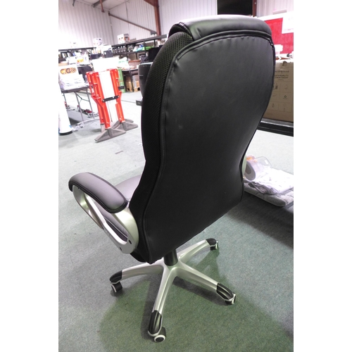 3274 - Songmics black upholstered office chair - original RRP £149