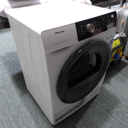 3287 - Hisense White 9kg Pump Dryer  original RRP £458.33 + VAT (286-64) * This lot is subject to VAT