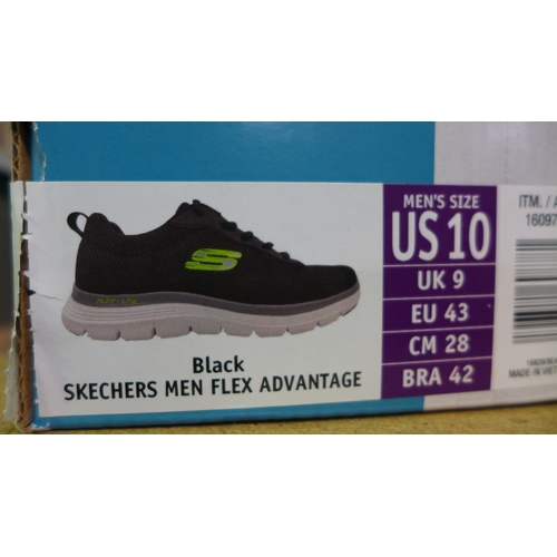 3320 - Pair of men's black Skechers trainers - UK 9 * this lot is subject to VAT