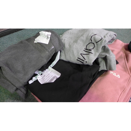 3328 - Quantity of women's DKNY, Fila and Calvin Klein lounge and sleepwear - assorted sizes and styles * t... 