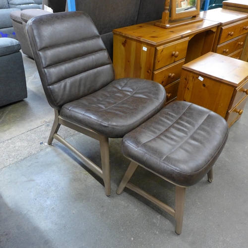 1471 - Bentley Old West Vintage Cas Chair and Footstool, original RRP £416.66 + VAT (4164-197907) - seat pa... 