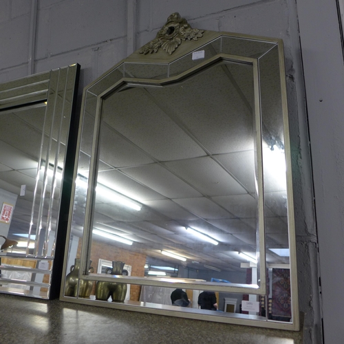 1491 - A silver Art Deco style mirror