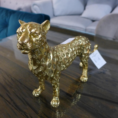 1501 - A resin gold standing leopard - H21cms (66245610)