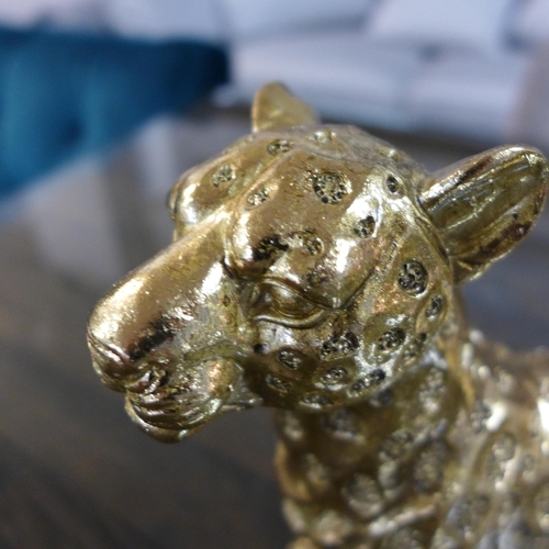 1501 - A resin gold standing leopard - H21cms (66245610)