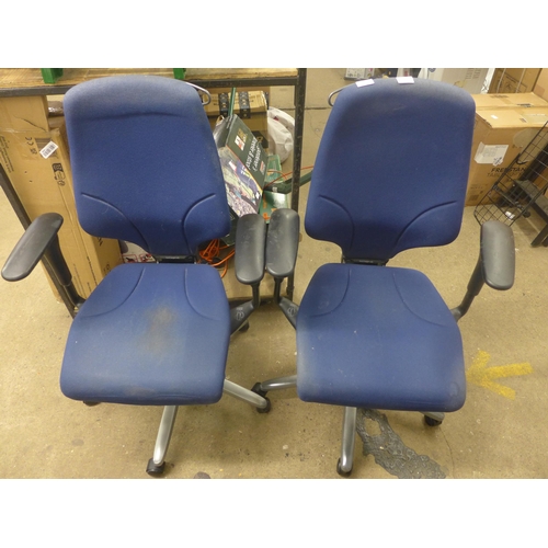 2085 - Pair of Stressless brand back-friendly padded office chairs