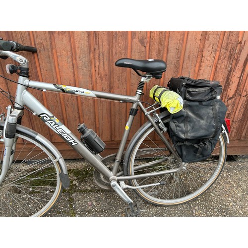 2159 - Raleigh P4000 aluminium bicycle with front suspension