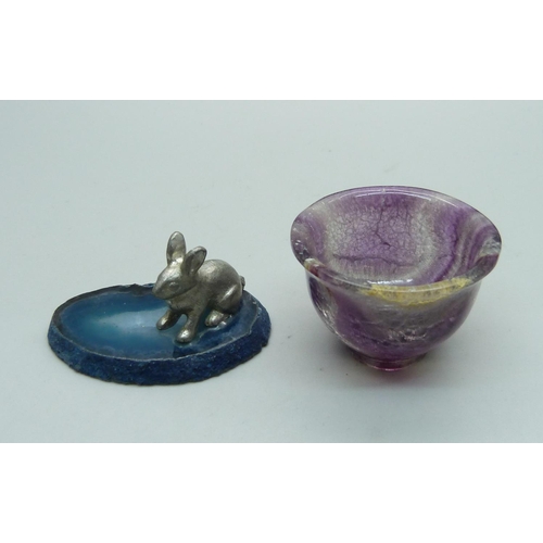 1037 - A Blue John bowl and agate mounted with a rabbit figure, Blue John 40mm diameter