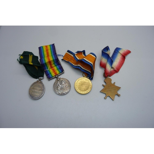 1058 - A set of four WWI medals to 6404 Pte. D. Given, Kings Own Scottish Borderers and Territorial Force E... 