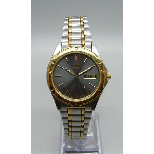 1081 - A gentleman's Seiko quartz two tone wristwatch, 7N43-6A09 A4