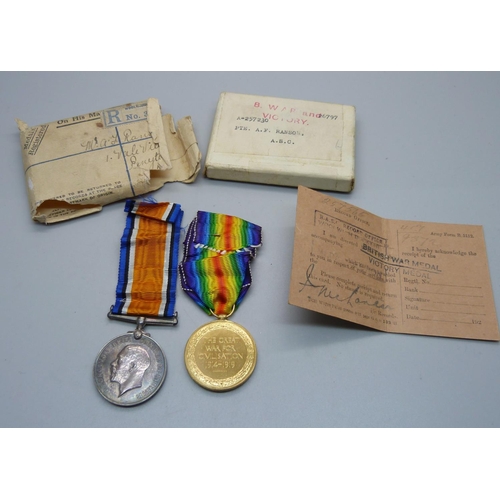 1093 - A boxed pair of WWI medals to A-257230 Pte. A.F. Ranson, A.S.C