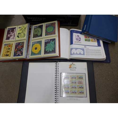 1141 - A collection of first day covers and Royal Mail postcards, some loose and in albums **PLEASE NOTE TH... 