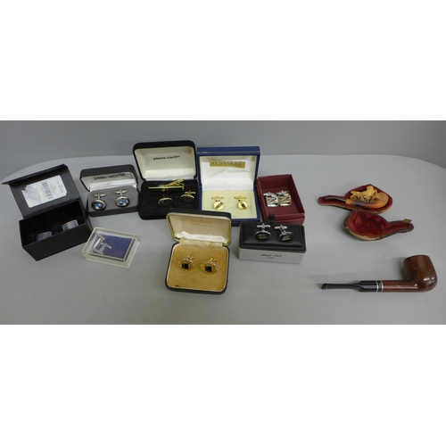 609 - Eight pairs of cufflinks and two pipes