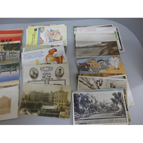 622 - Approximately eighty early 20th Century postcards