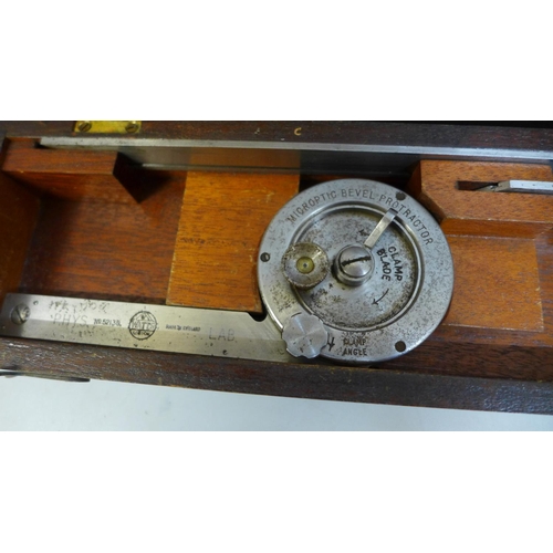 688 - A cased E.R. Watts Optical Bevel Protractor, cased