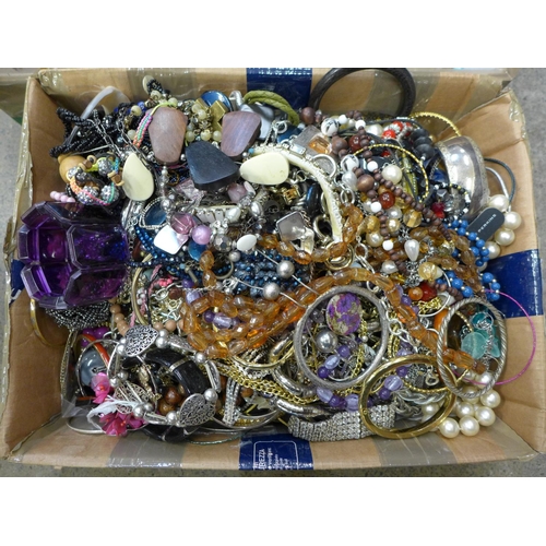 707 - Two boxes of costume jewellery