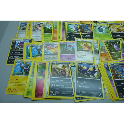 786 - Eighty Pokemon cards from Flashfire set, 2014