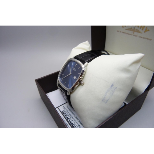 825 - A gentleman's Rotary wristwatch, boxed with papers