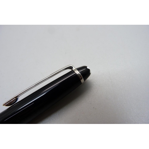 843 - A Mont Blanc Meisterstuck pencil