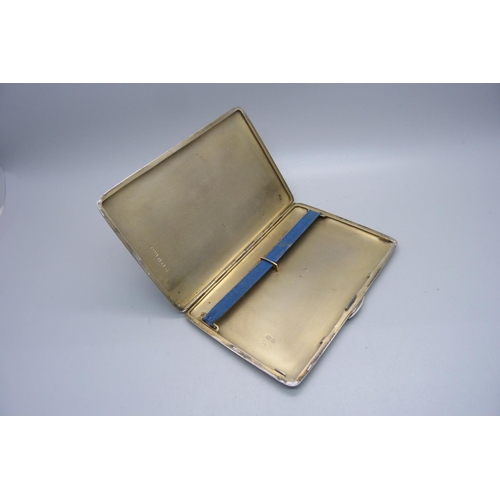 848 - A large silver cigarette case, 194g