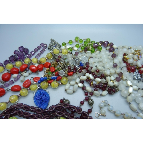 877 - A collection of bead jewellery