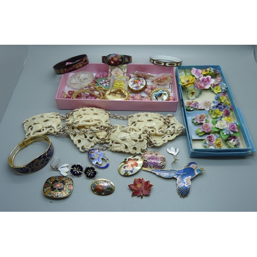 884 - A collection of cloisonne jewellery, acrylic brooches with floral decoration and ceramic brooches