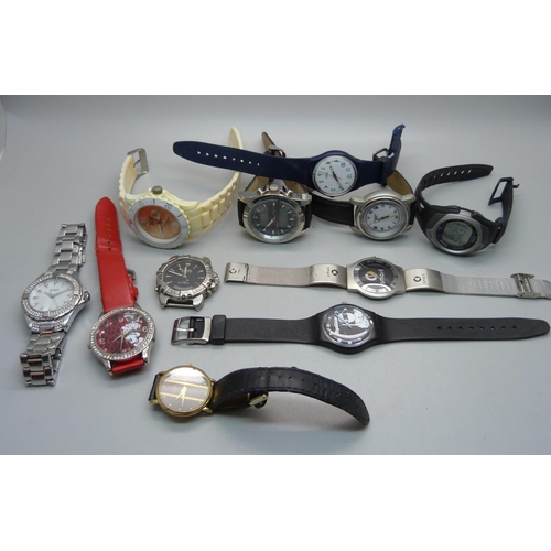 889 - A collection of wristwatches