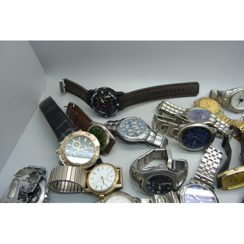 934 - A collection of gentleman's wristwatches including Rotary